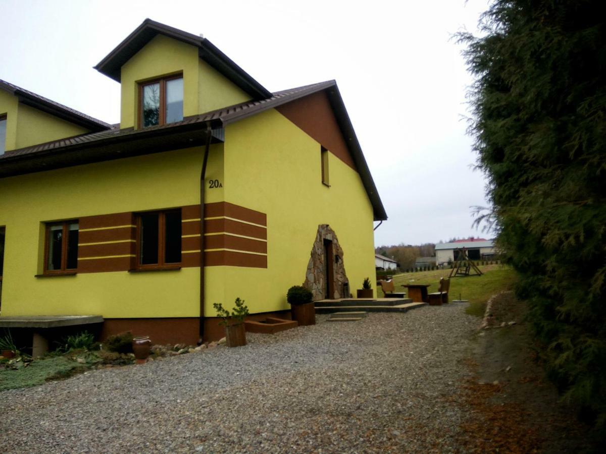 Pokoje Na Wiejskiej Naleczow Exterior photo